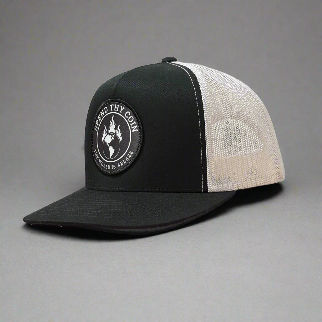 World Ablaze Trucker Cap Black/White